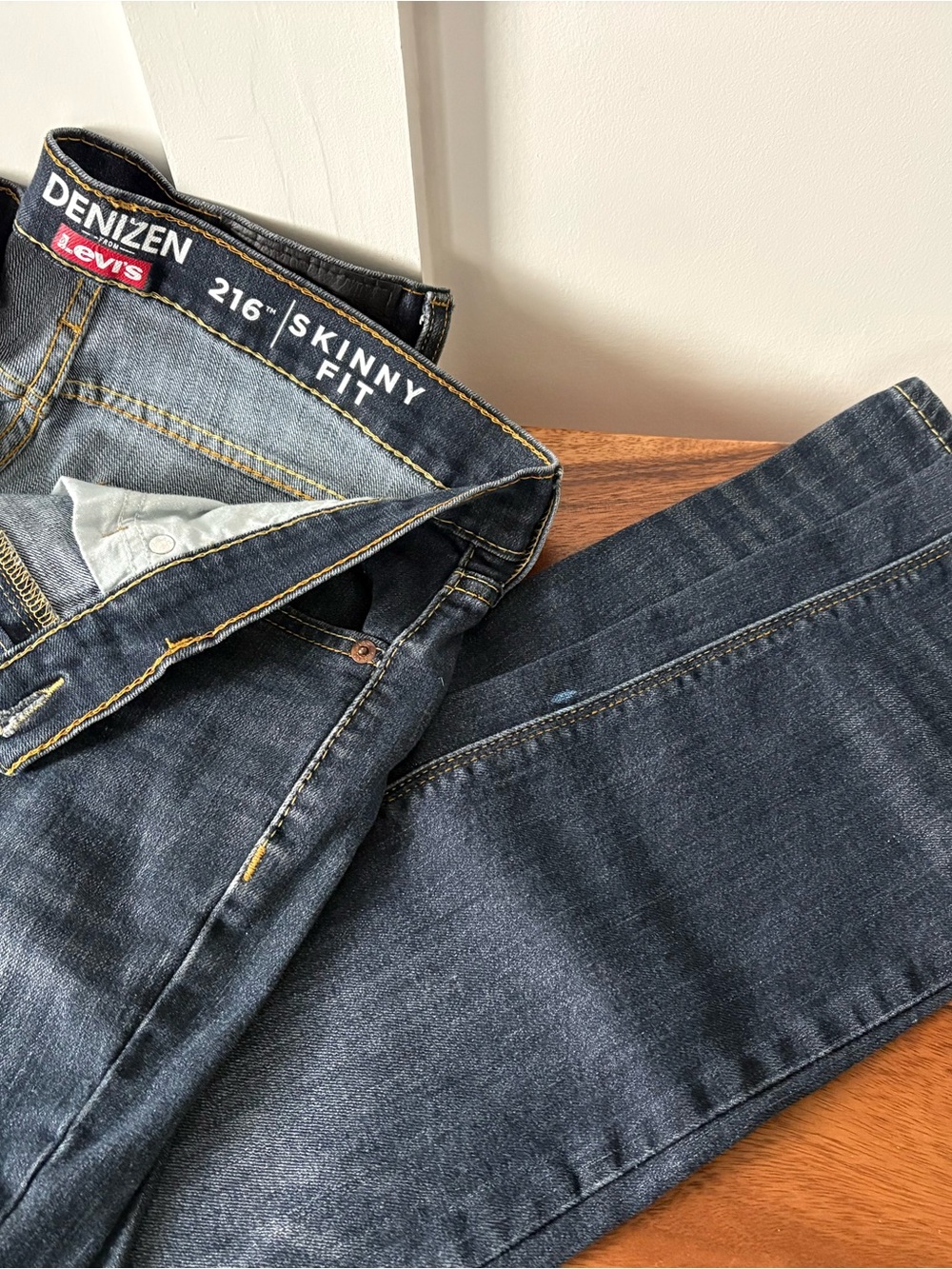 Levi's Denizen 216 Skinny Fit Jeans - Dark Blue Denim